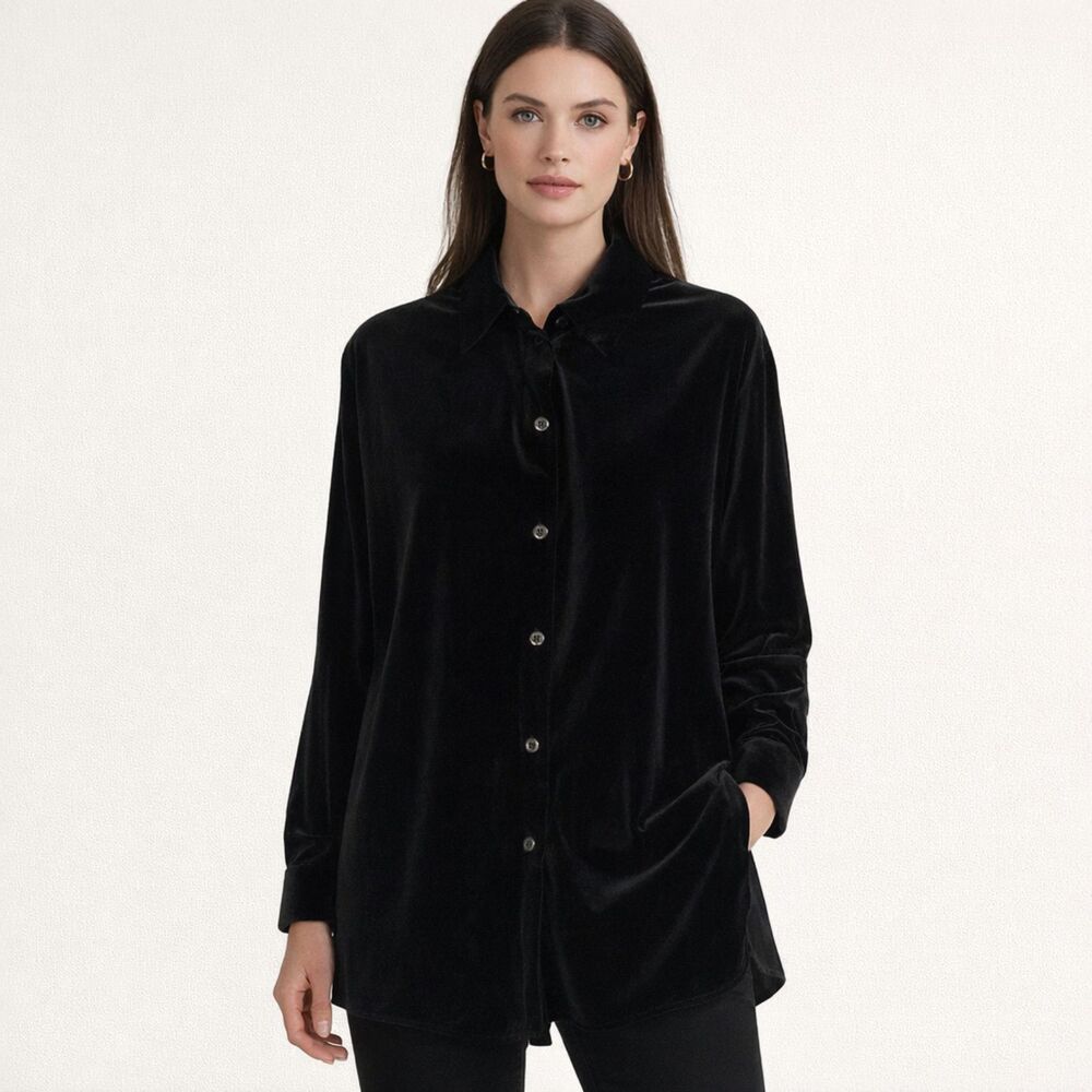 Carolyn Taylor Velvet Blouse Womens Size S VTG  Black Tunic Length Button Up Top